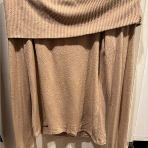 Off the shoulder Express top